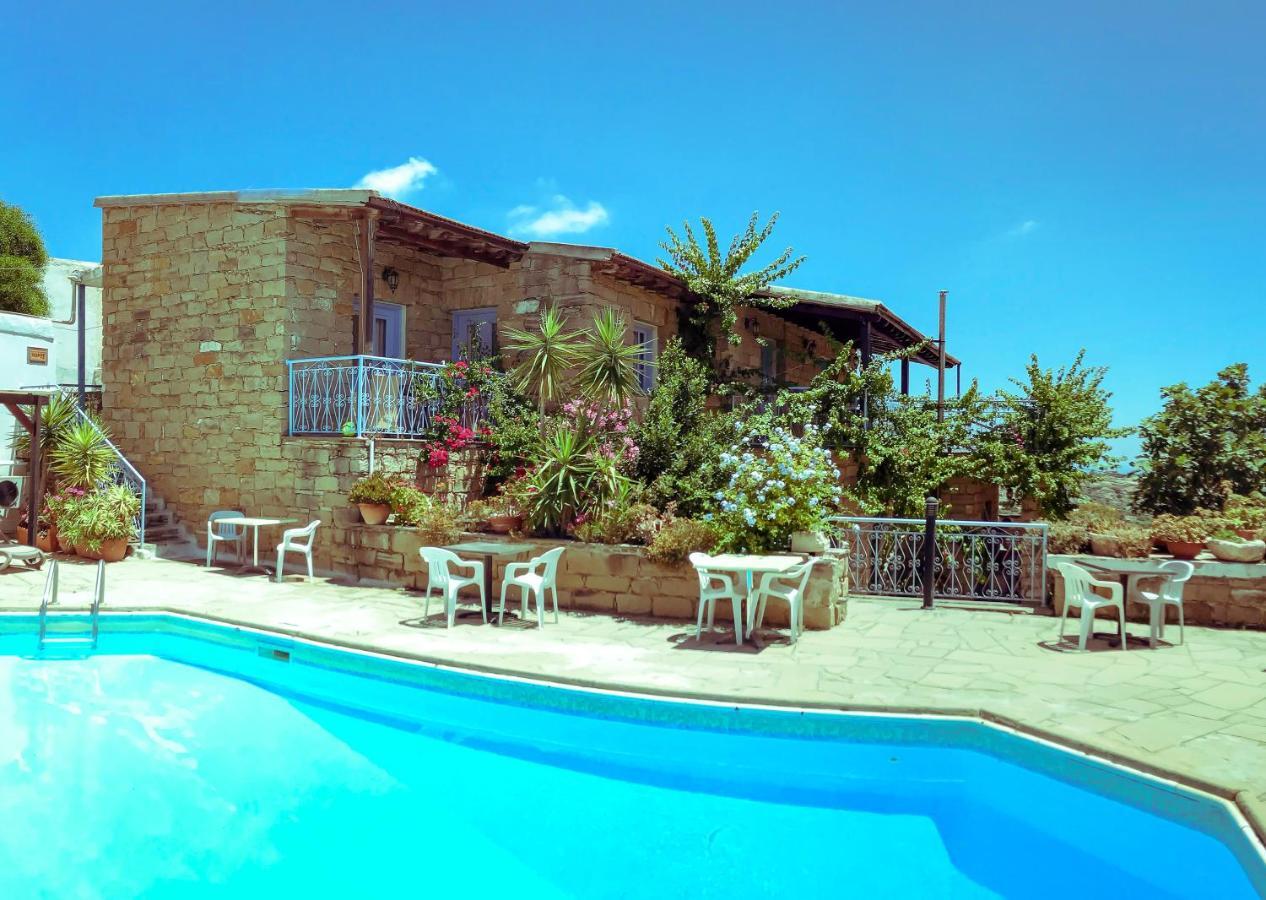 Adamos Hotel Apartments Tochni Exterior foto